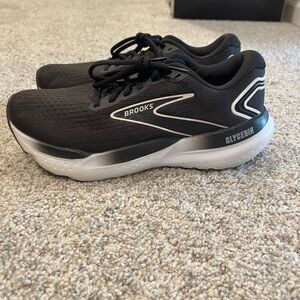 Brooks Glycerin 21, size 8.5, regular width